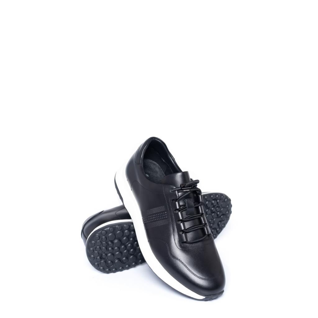 Casual Shoes - Trainers : 58-01 ADA 8021