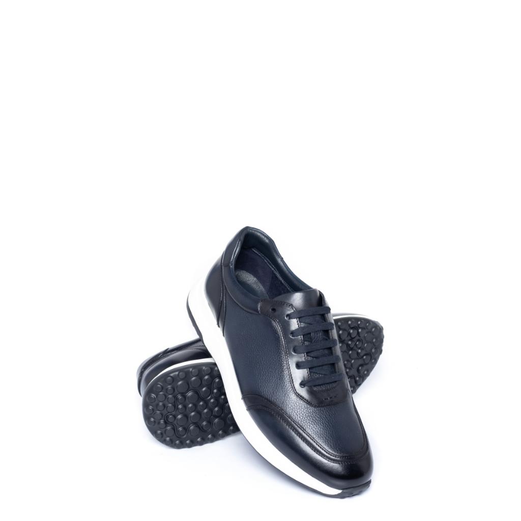 Casual Shoes - Trainers : 58-01 ADA 8022